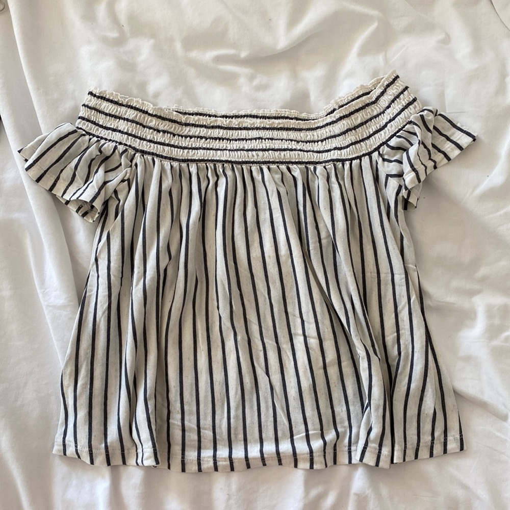 • AE • Off The Shoulder Striped Top